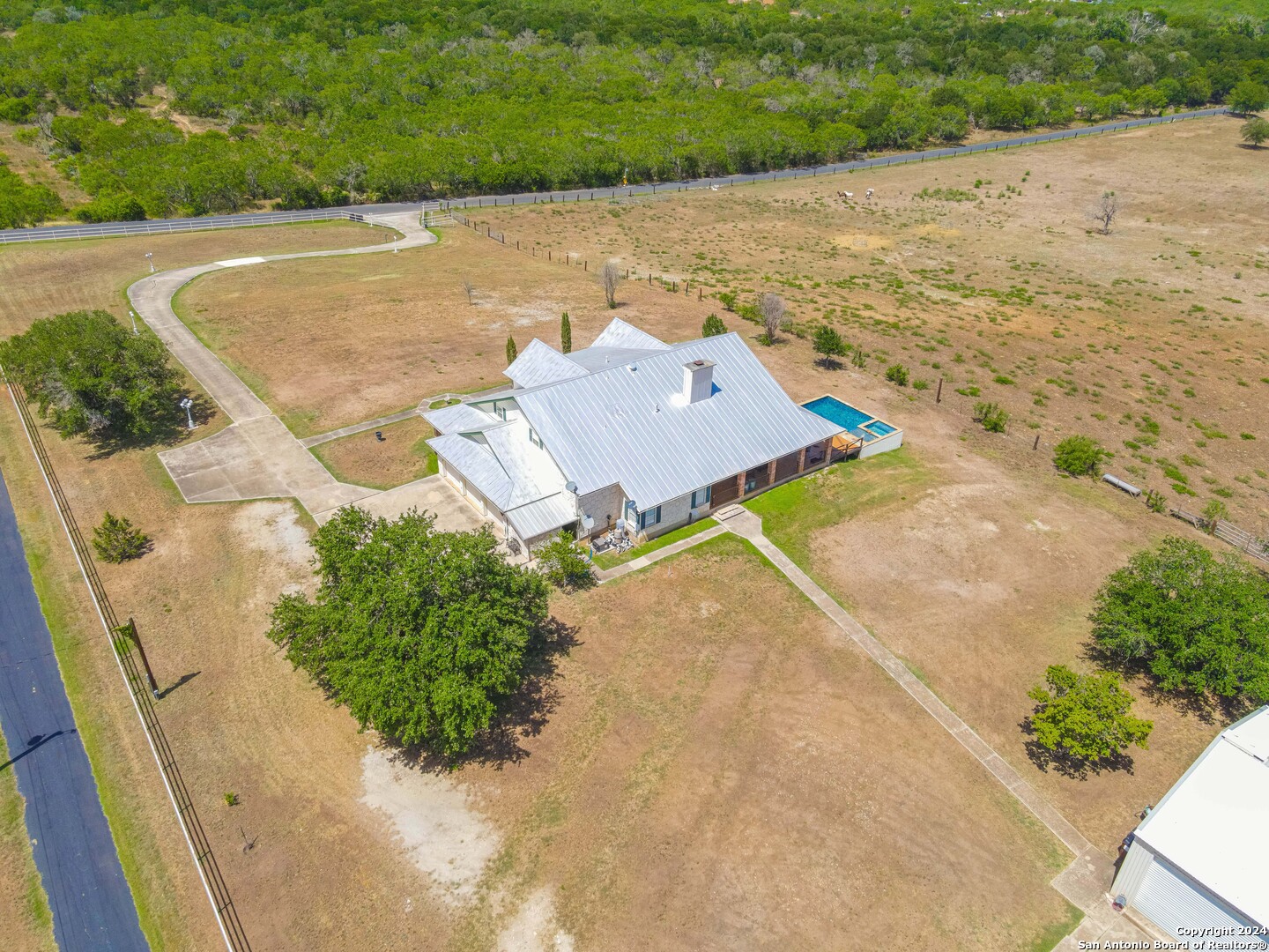 Photo 49 of 50 of 9700 KIRKNER RD house