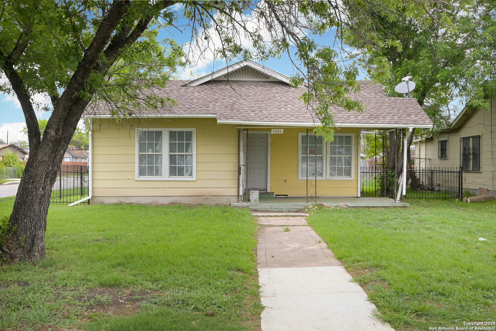 Photo 1 of 16 of 1851 TEXAS AVE house