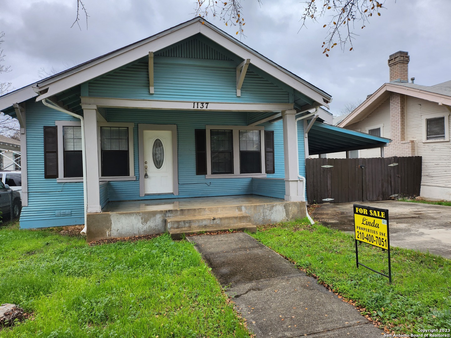 Photo 1 of 23 of 1137 W Magnolia Ave house