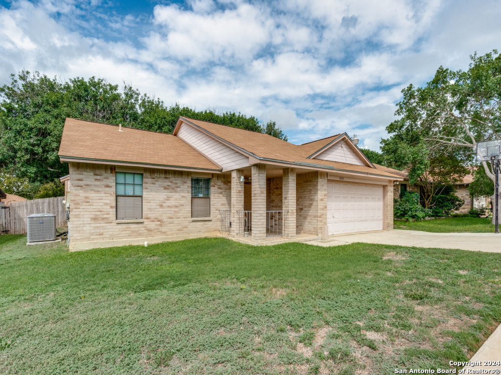 Photo 6 of 23 of 2609 Cedar Lane house