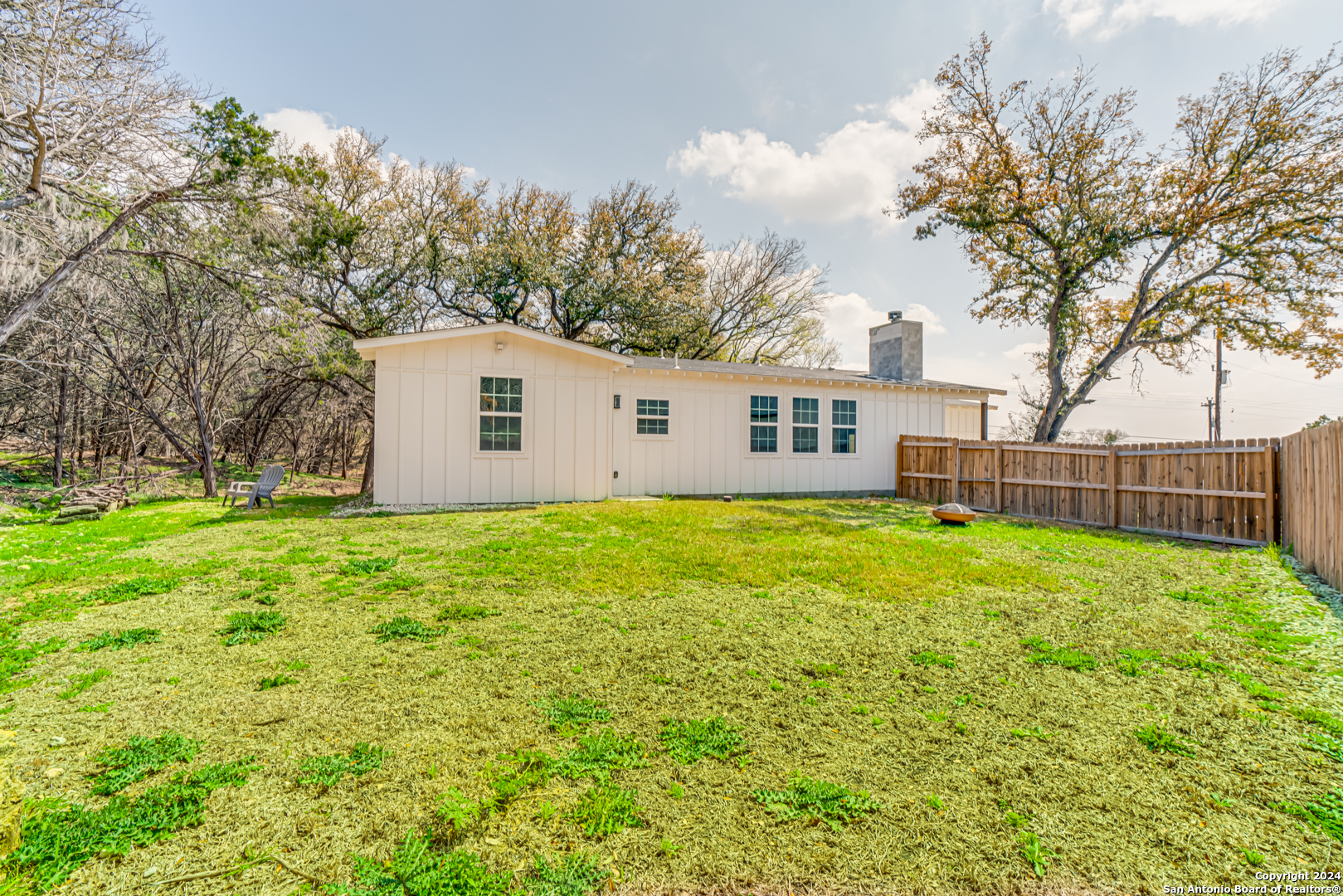 Photo 21 of 25 of 2540 TANGLEWOOD TRL house