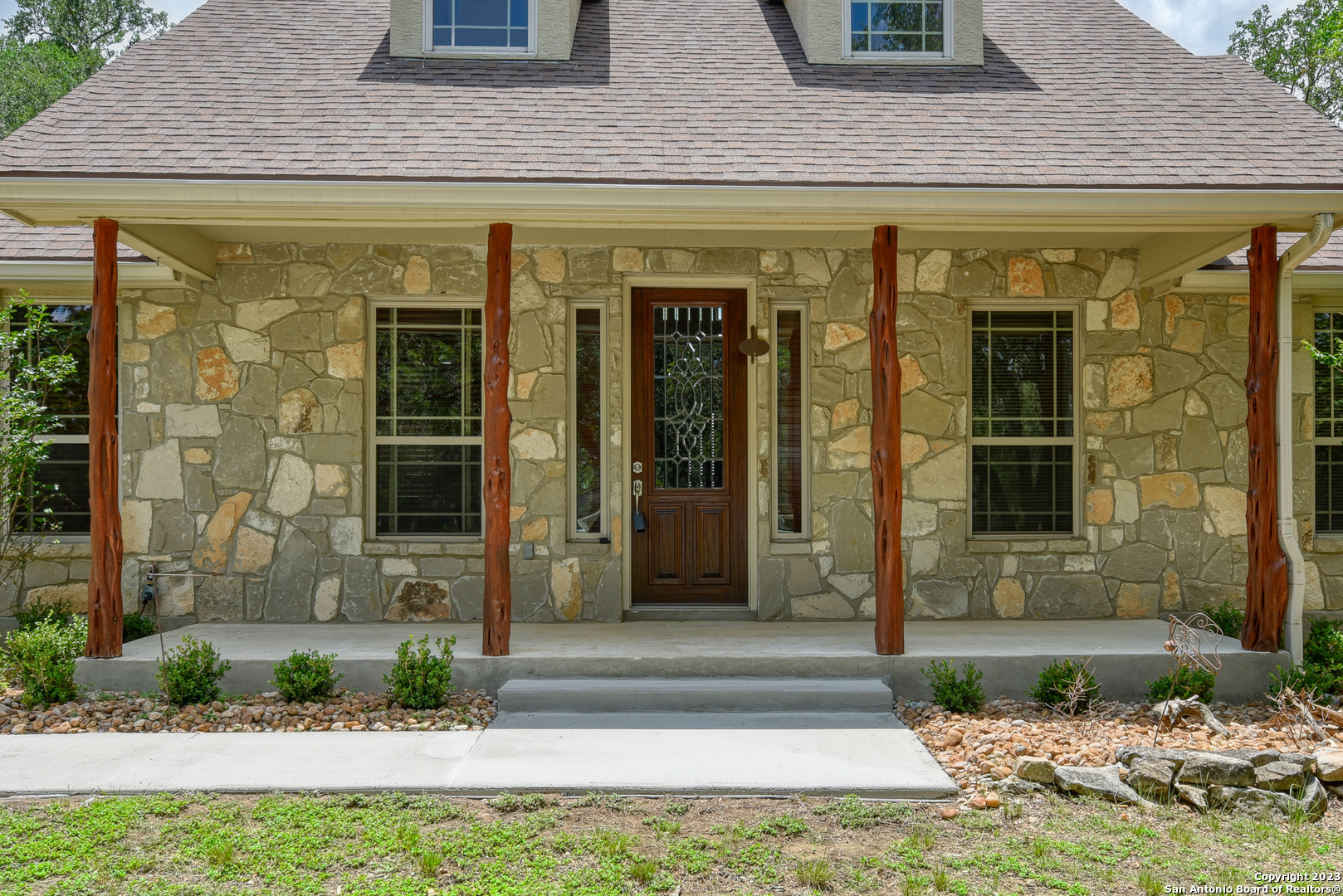 Photo 5 of 44 of 150 Lantana Ridge house