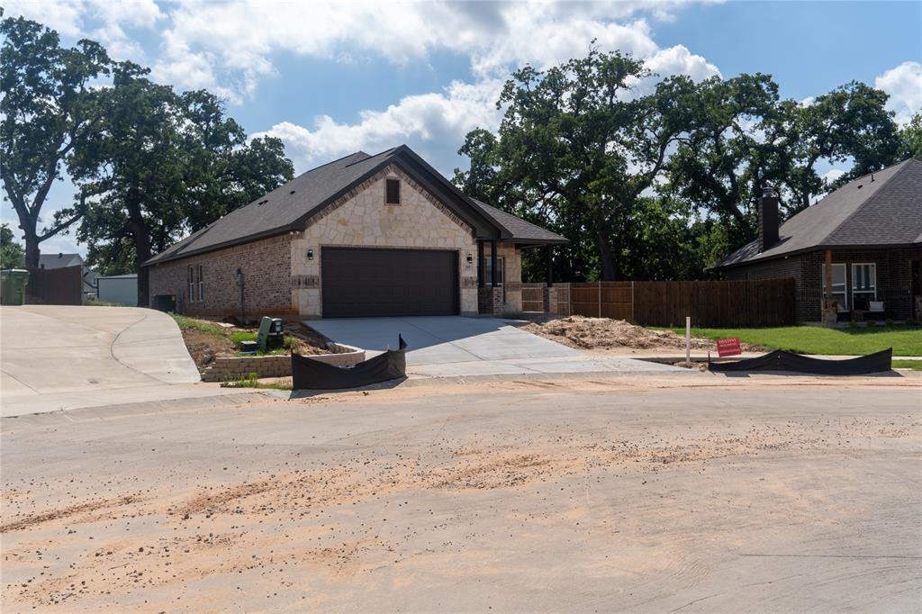 Photo 3 of 28 of 305 Titus Drive house