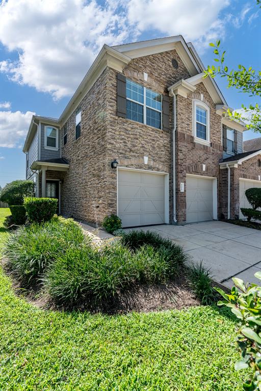 Photo 17 of 27 of 16018 Limestone Lake Drive townhome