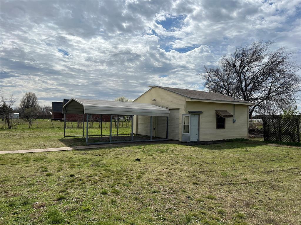 Photo 5 of 26 of 2020 County Road 377 house