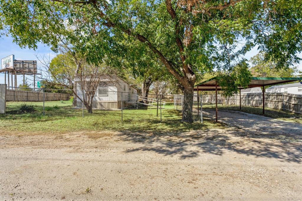 Photo 5 of 27 of 103 Ranch Oak Drive mobile home