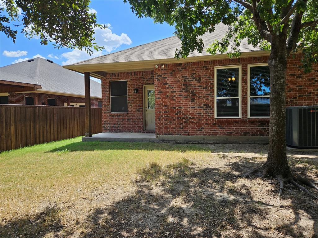 Photo 6 of 24 of 1326 Luverne Drive house