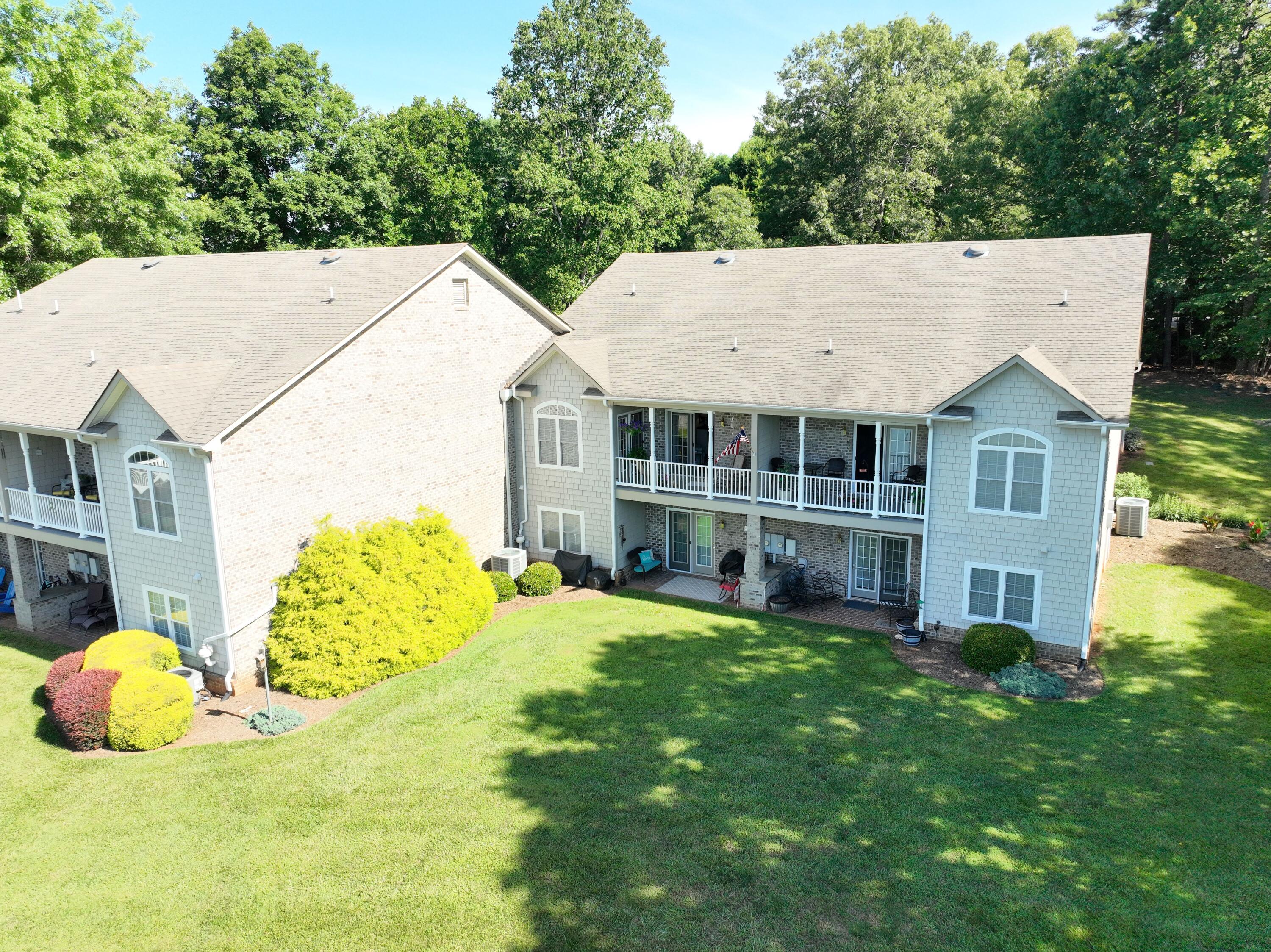 Photo 13 of 47 of 206 Blarney Stone CT townhome