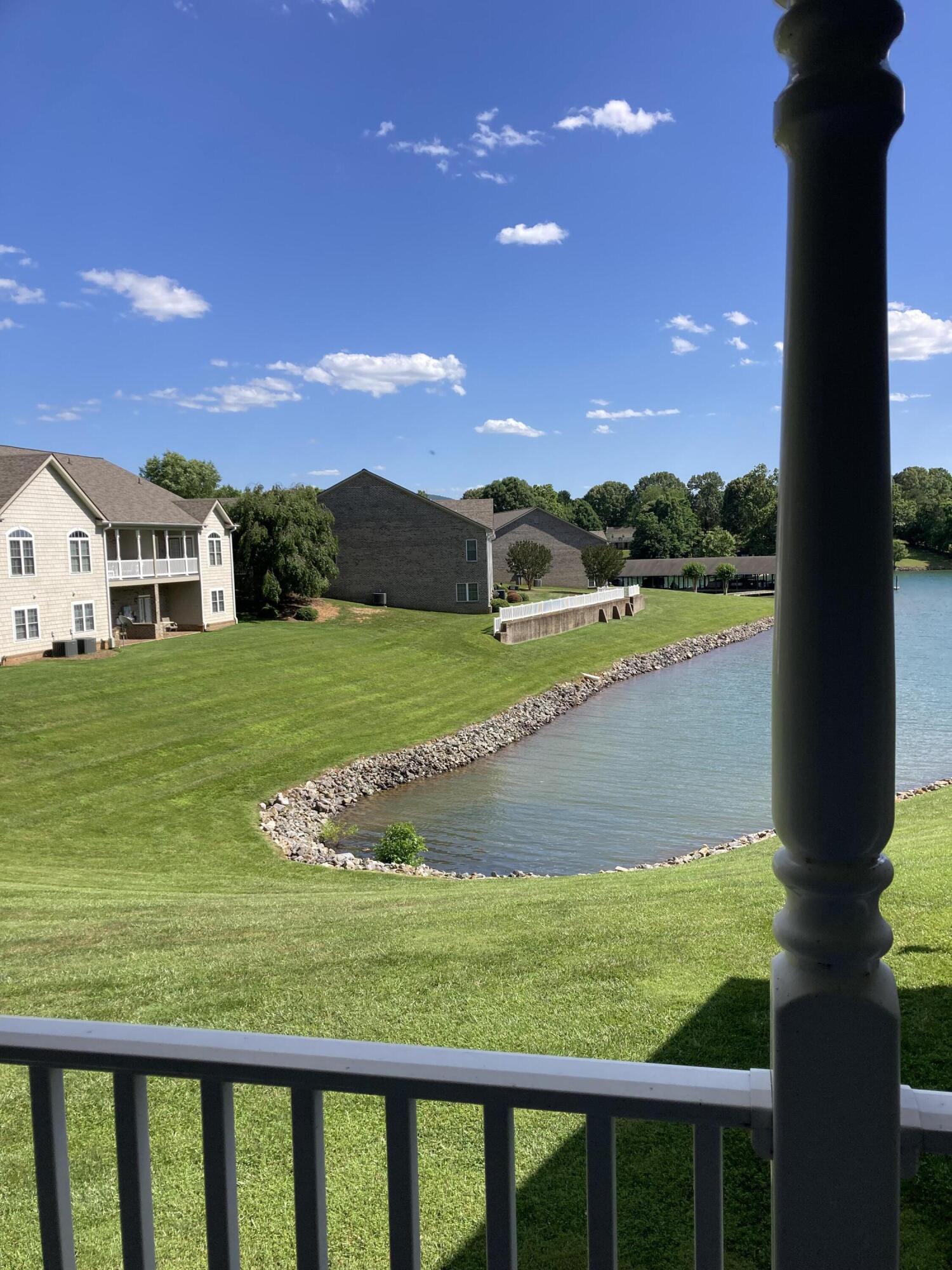 Photo 5 of 47 of 206 Blarney Stone CT townhome