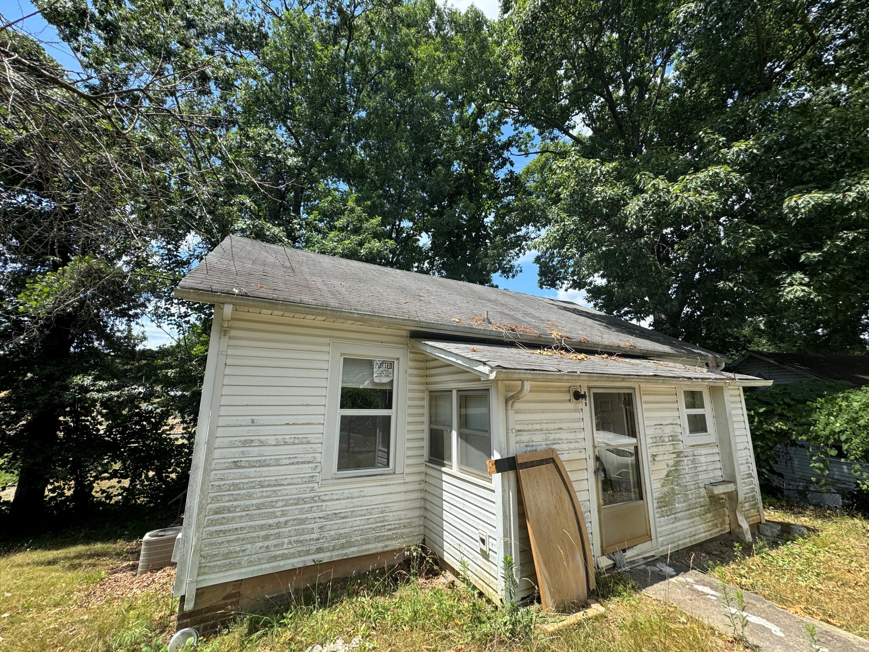 Photo 2 of 2 of 536 Franklin ST house