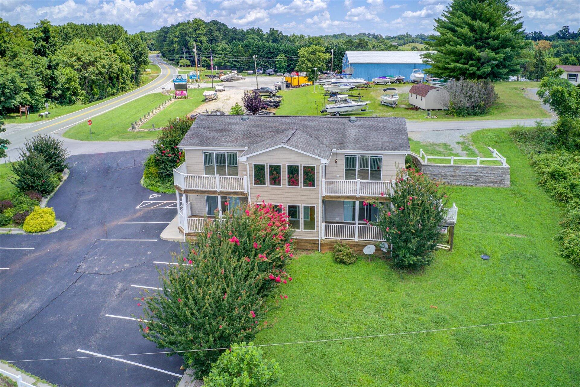 Photo 6 of 37 of 1027 Waterwheel DR house