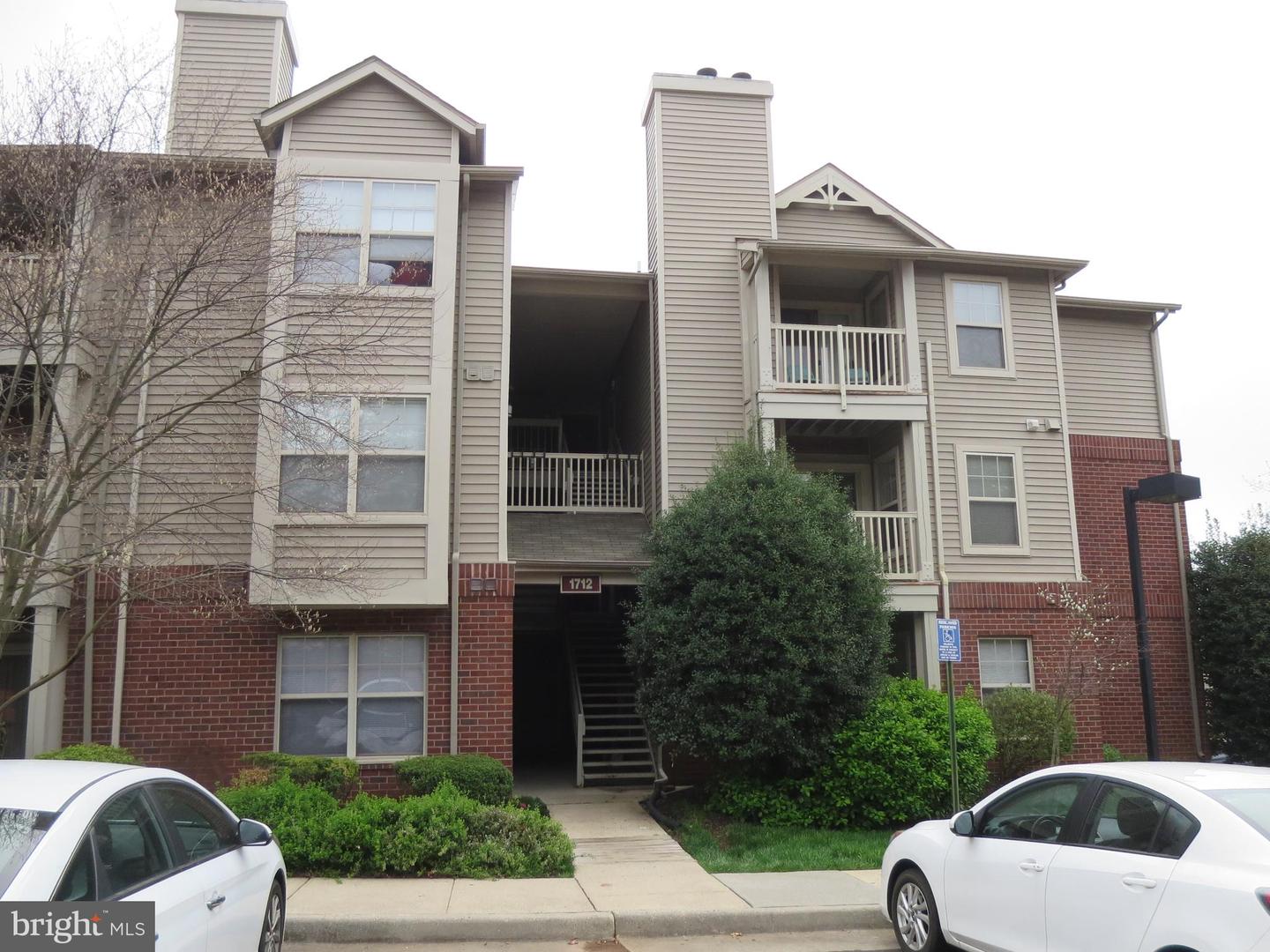 Photo 1 of 15 of 1712 Abercromby Ct #1712f multi-family property
