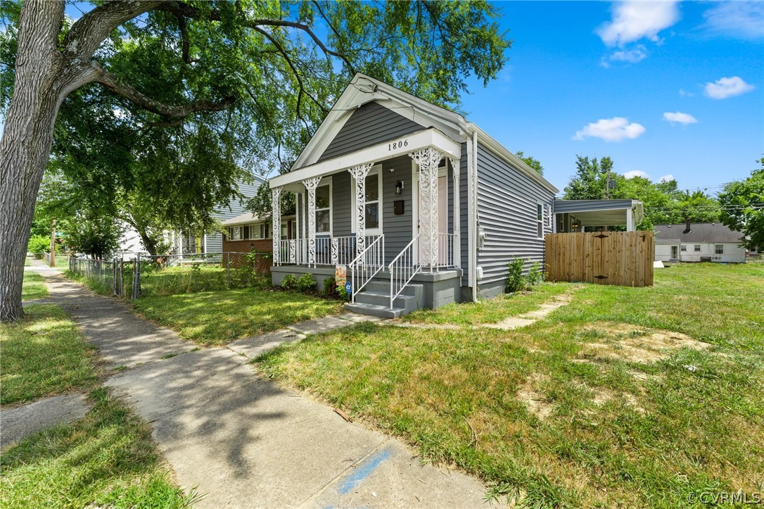 Photo 2 of 24 of 1806 Albany Avenue house