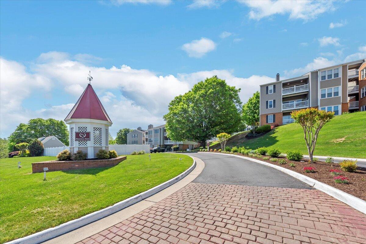 Photo 1 of 25 of 2969 Winterberry DR townhome