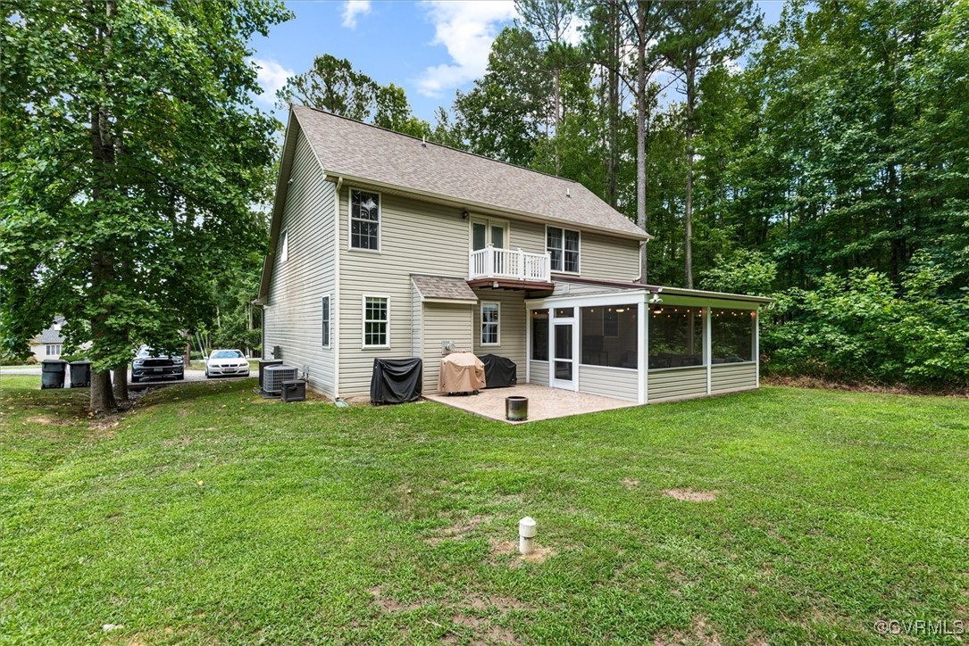 Photo 6 of 36 of 115 Lake Caroline Drive house