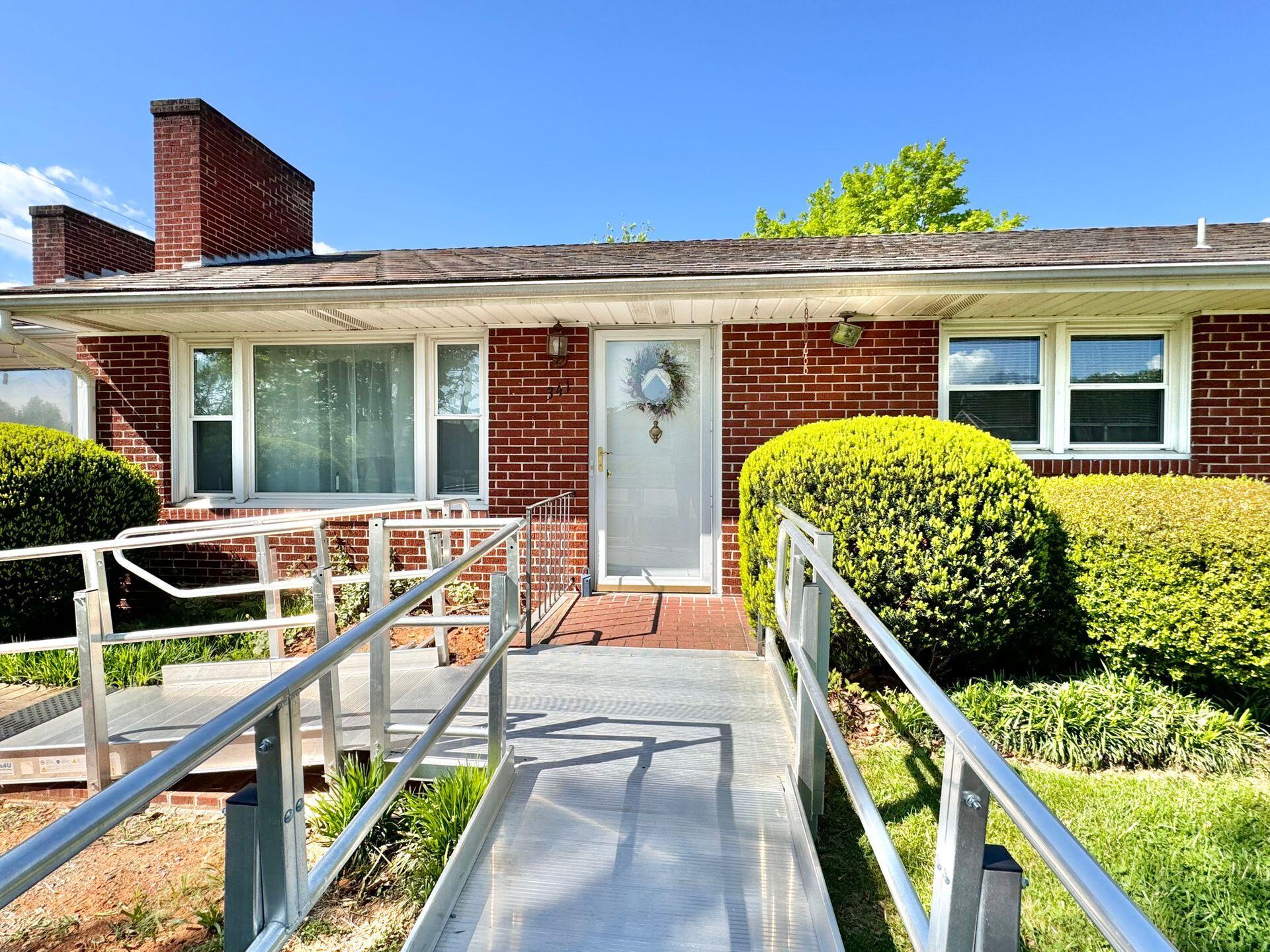 Photo 6 of 50 of 341 Keesling AVE house