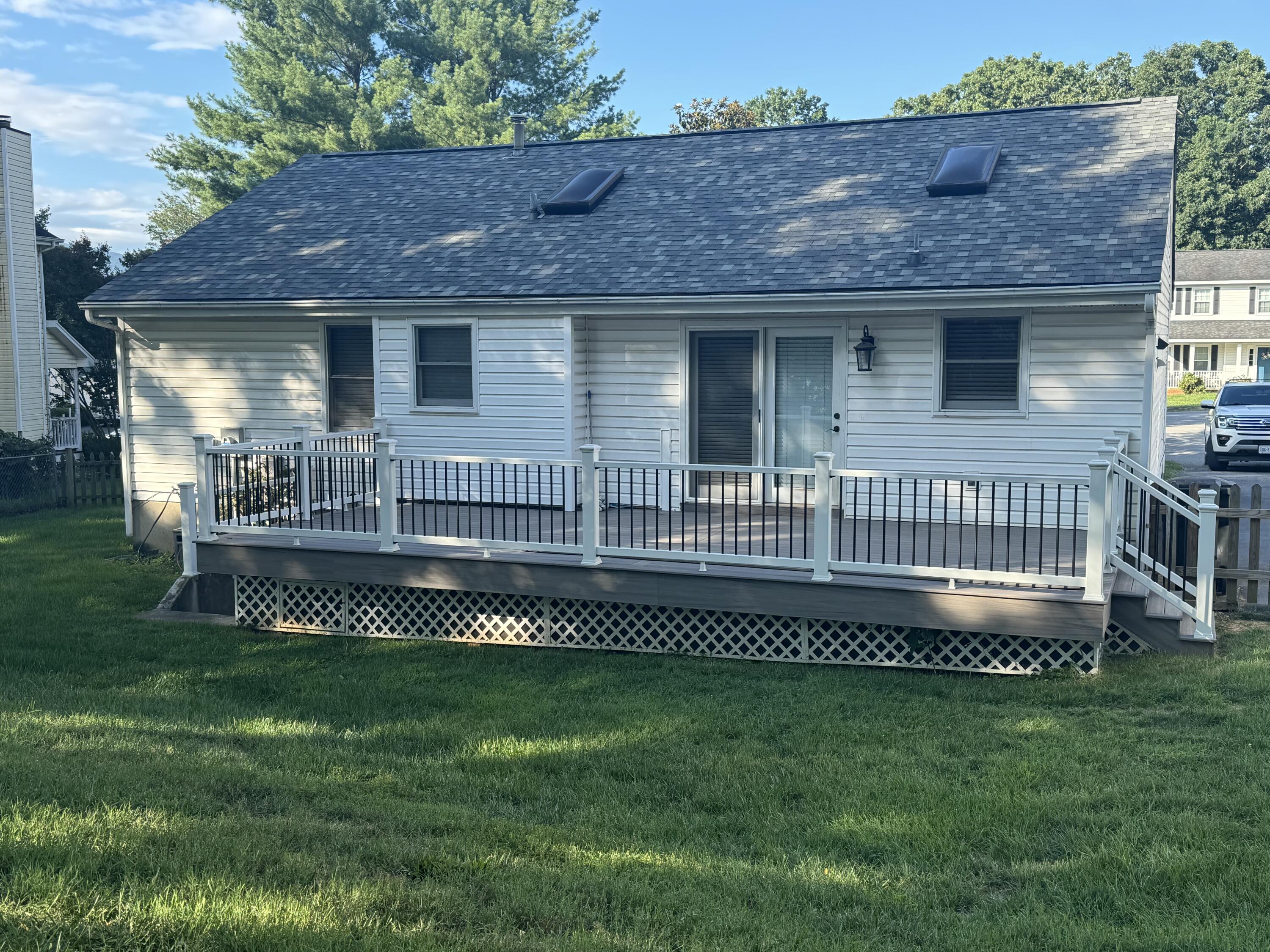 Photo 1 of 4 of 625 Duxbury LN house