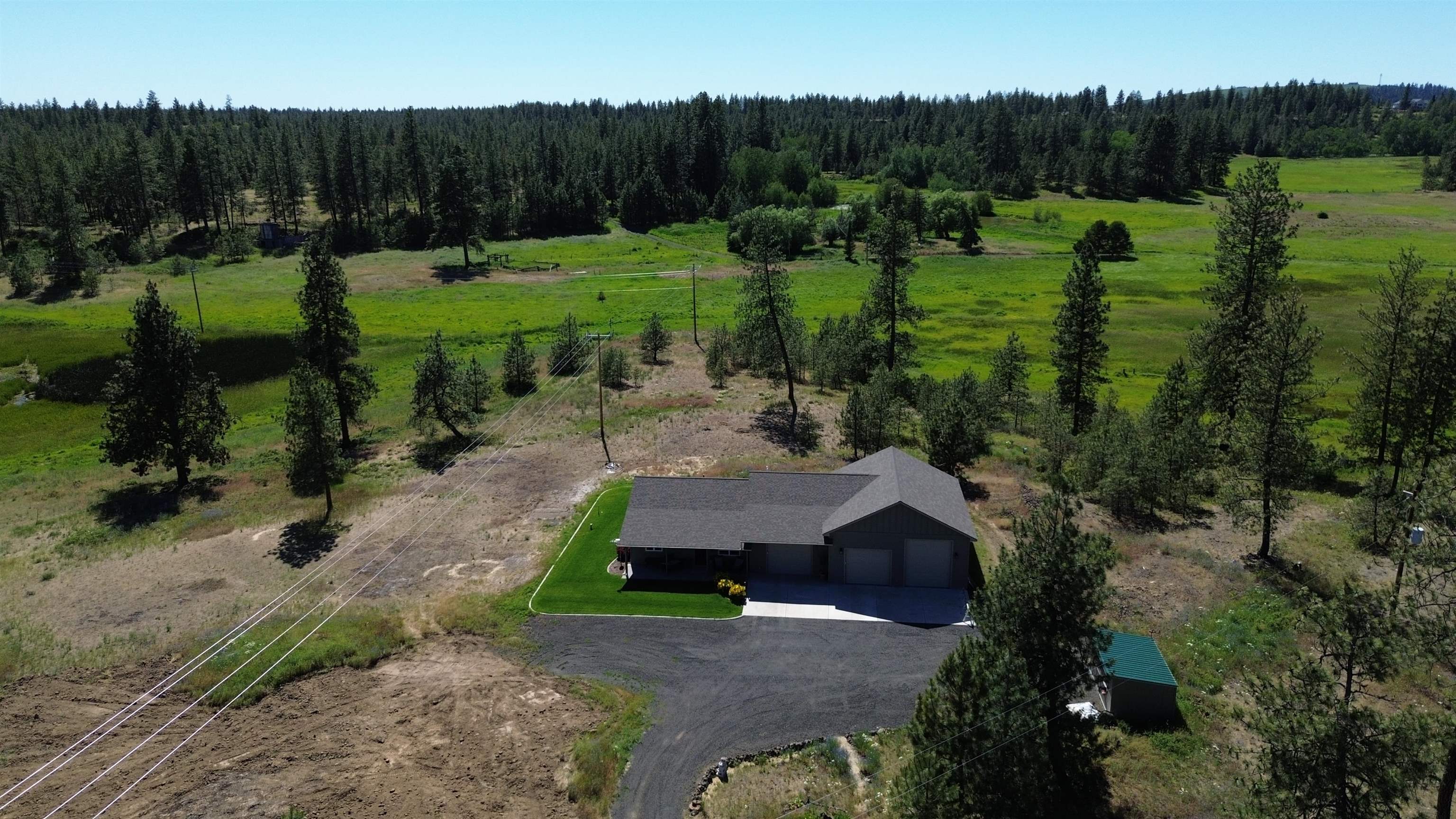 Photo 3 of 16 of 15502 S CURTIS Rd house