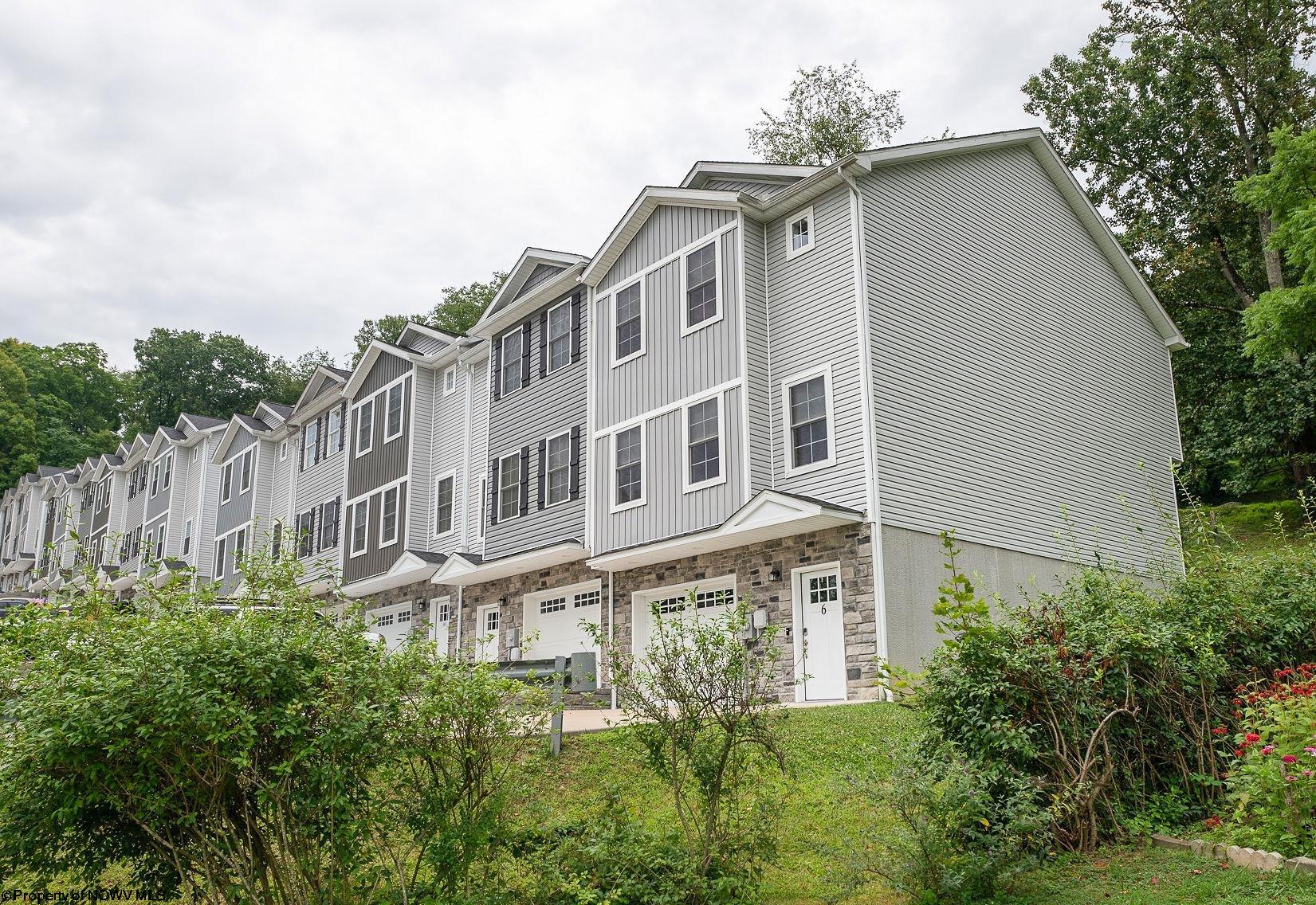 Photo 1 of 31 of 6 Misty Lane townhome