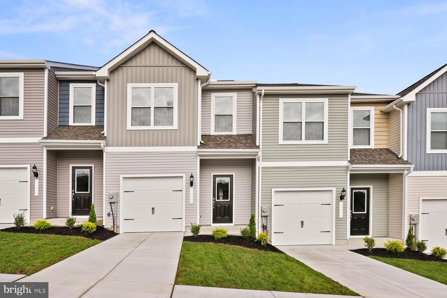 Photo 1 of 8 of 50 Bloomsbury Street townhome