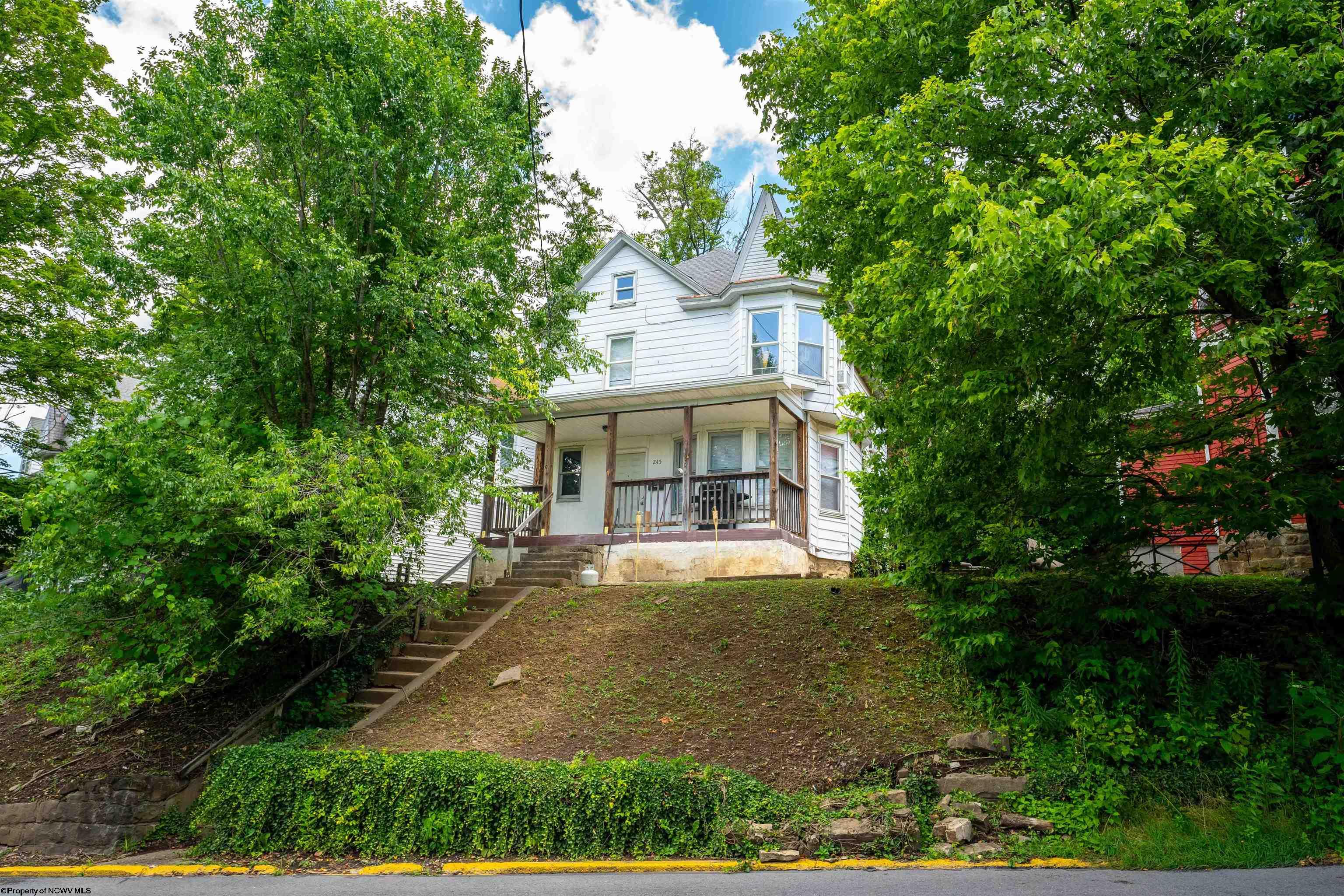 Photo 2 of 25 of 245 Richwood Avenue house