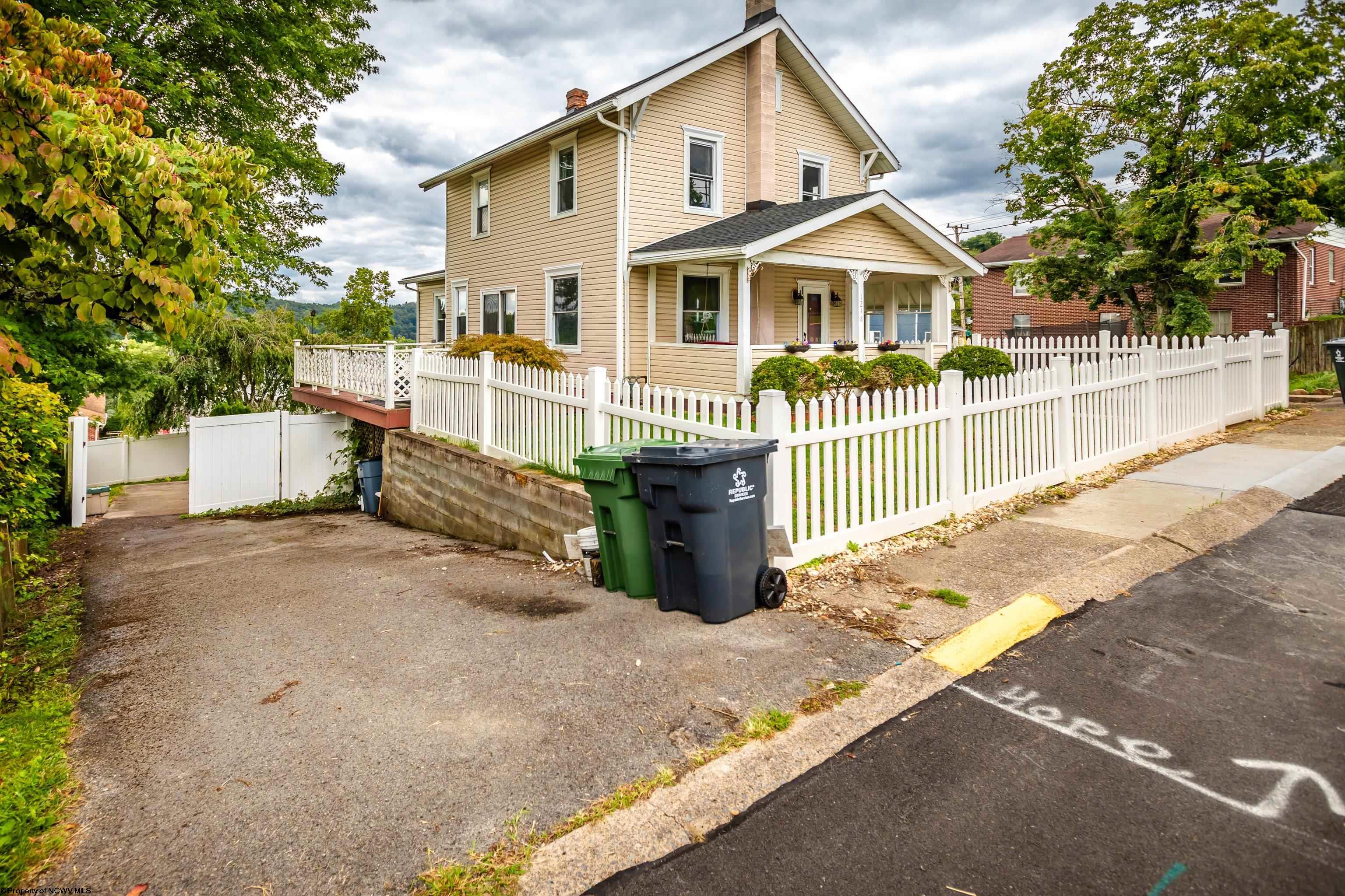 Photo 44 of 46 of 1248 Carlisle Avenue house