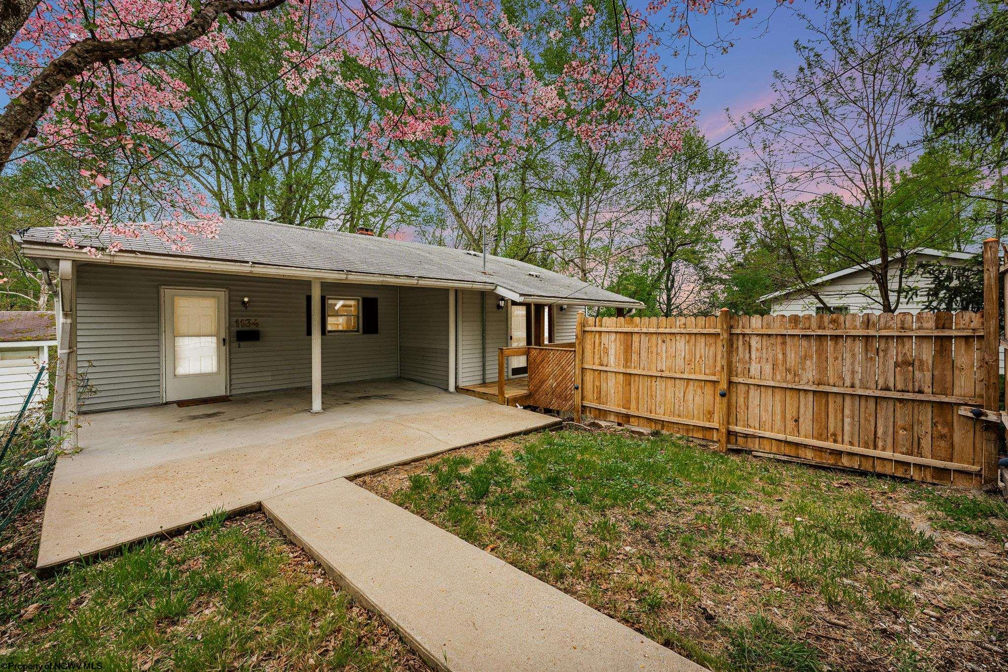 Photo 1 of 25 of 1134 N Willey Street house