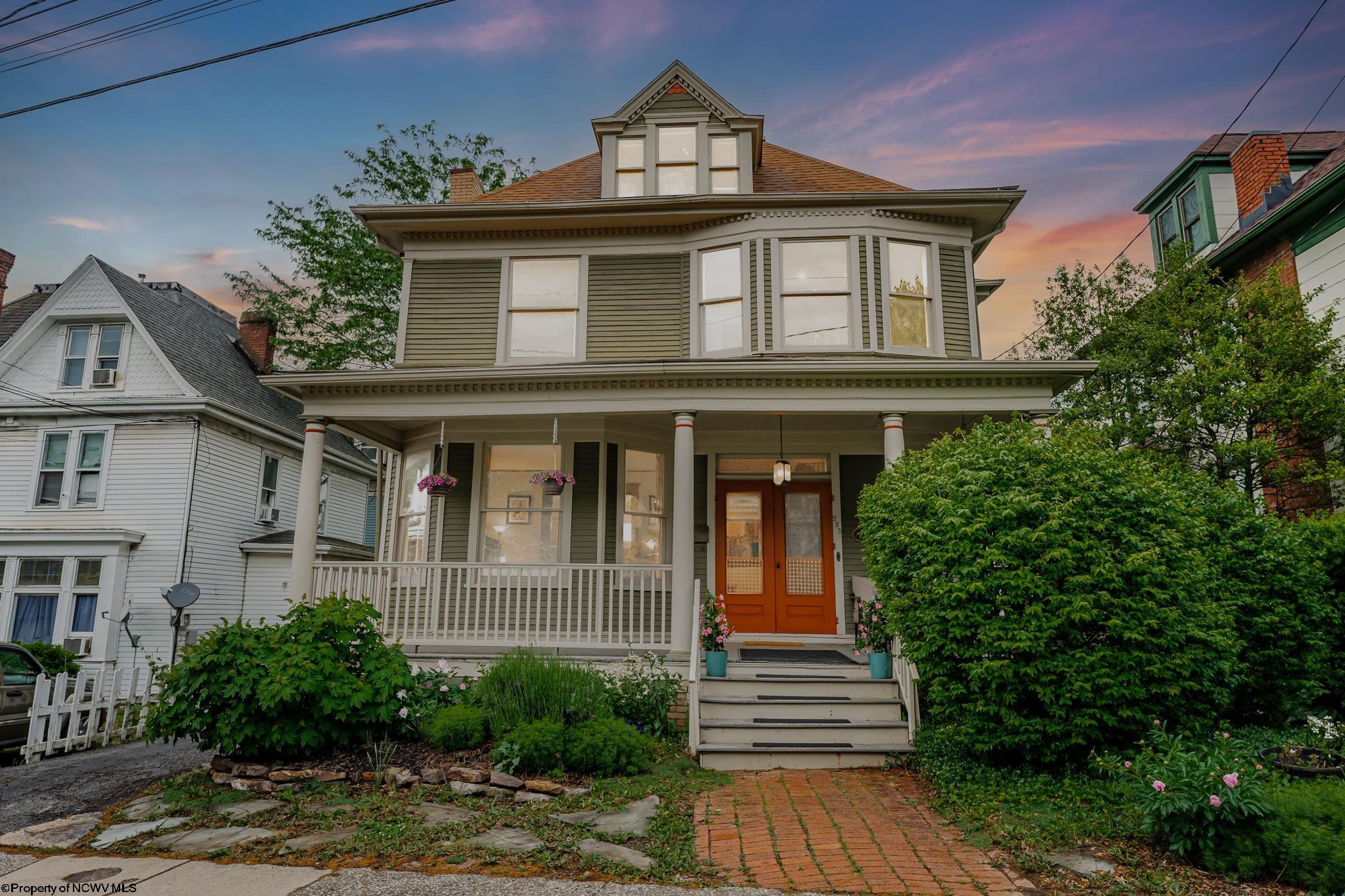 Photo 1 of 45 of 225 Wilson Avenue house